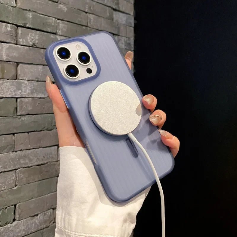 Coque iPhone à Rayures Mat Magsafe – Antichoc et Compatible Charge Magnétique iPhone 12 à 16 Pro Max - Lifetech Store